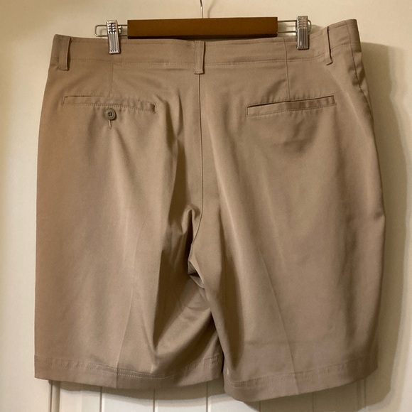 Men’s ProTour Size 38 Shorts - Picture 2 of 5